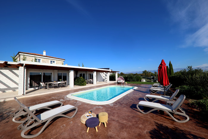 Villa Almond